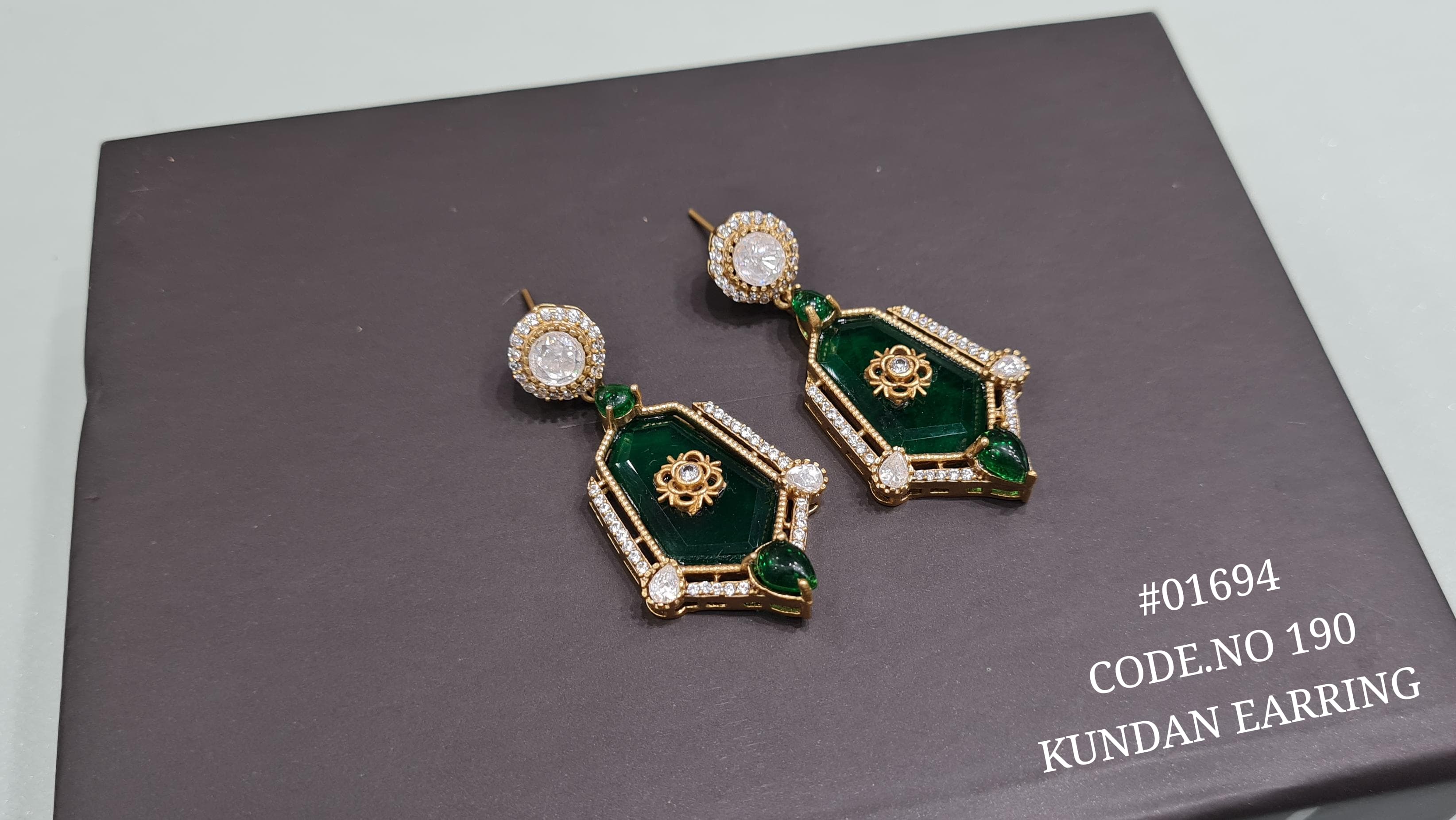 Kundan earrings 01694 - 5
