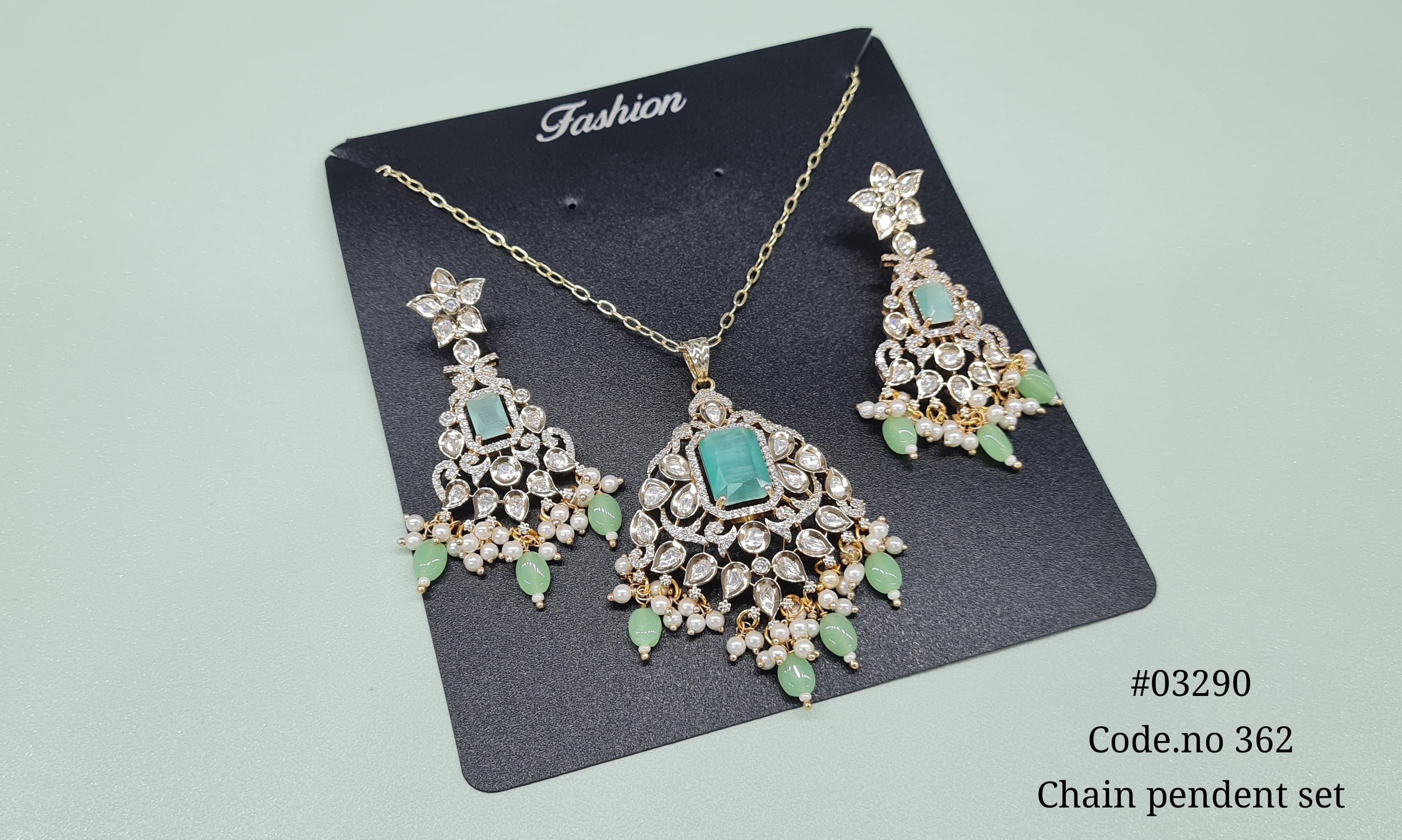 Kundan pendant 03290 - 5