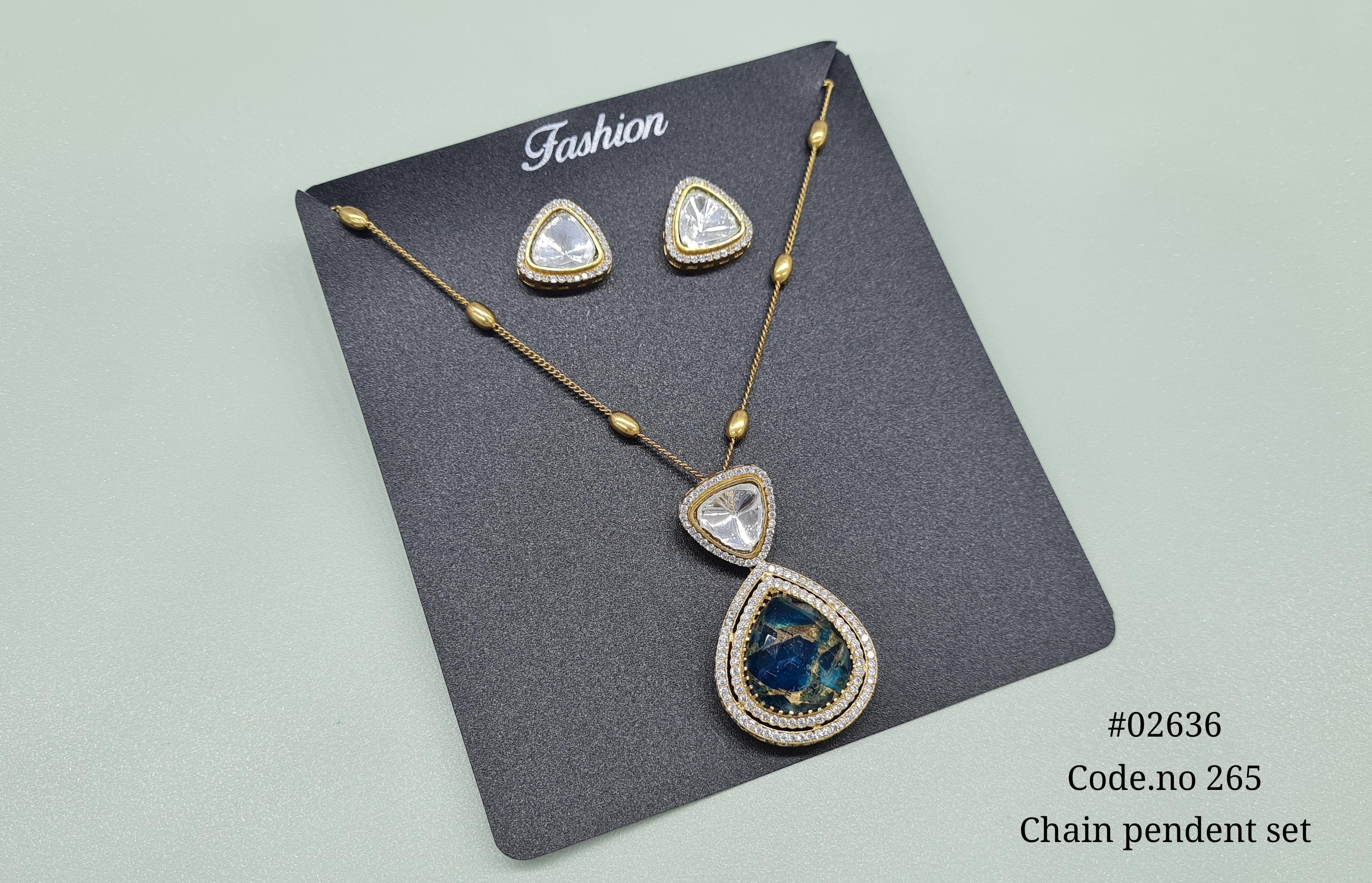 Kundan Pendant 02636 - 4