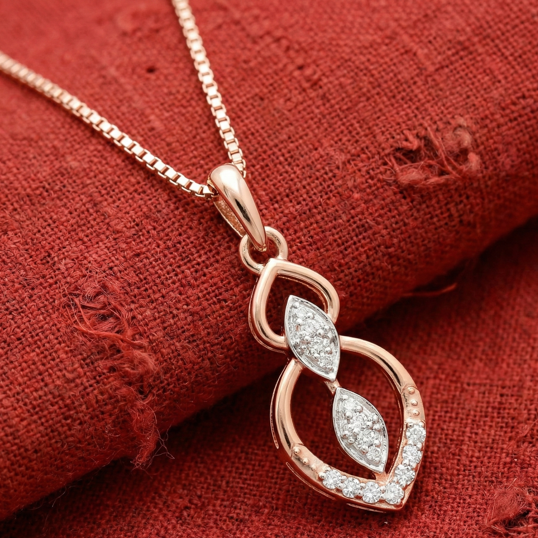 Smooth Curve Diamond Pendant