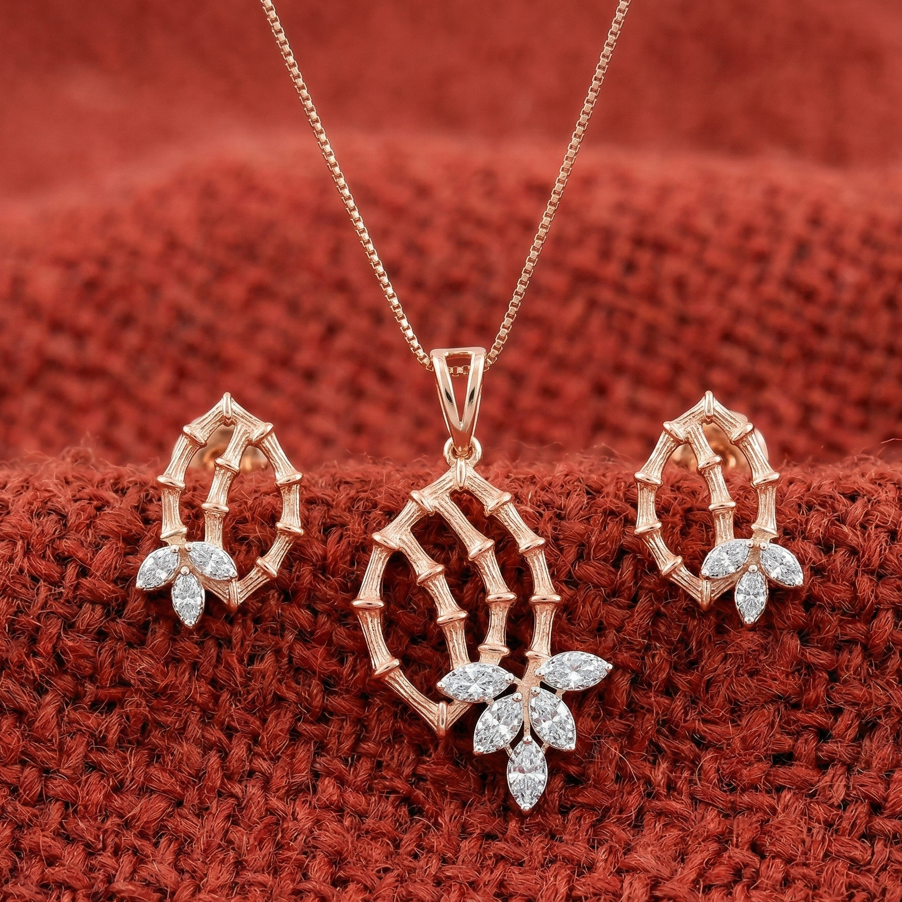 Elegant Beam Diamond Pendant Set