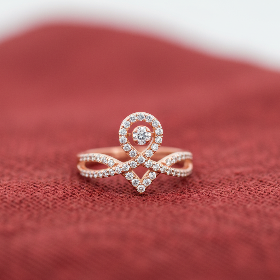 Luxe Halo Muse Diamond Ring