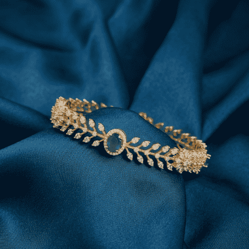 Minimal Luxe Bangles for Everyday Beauty