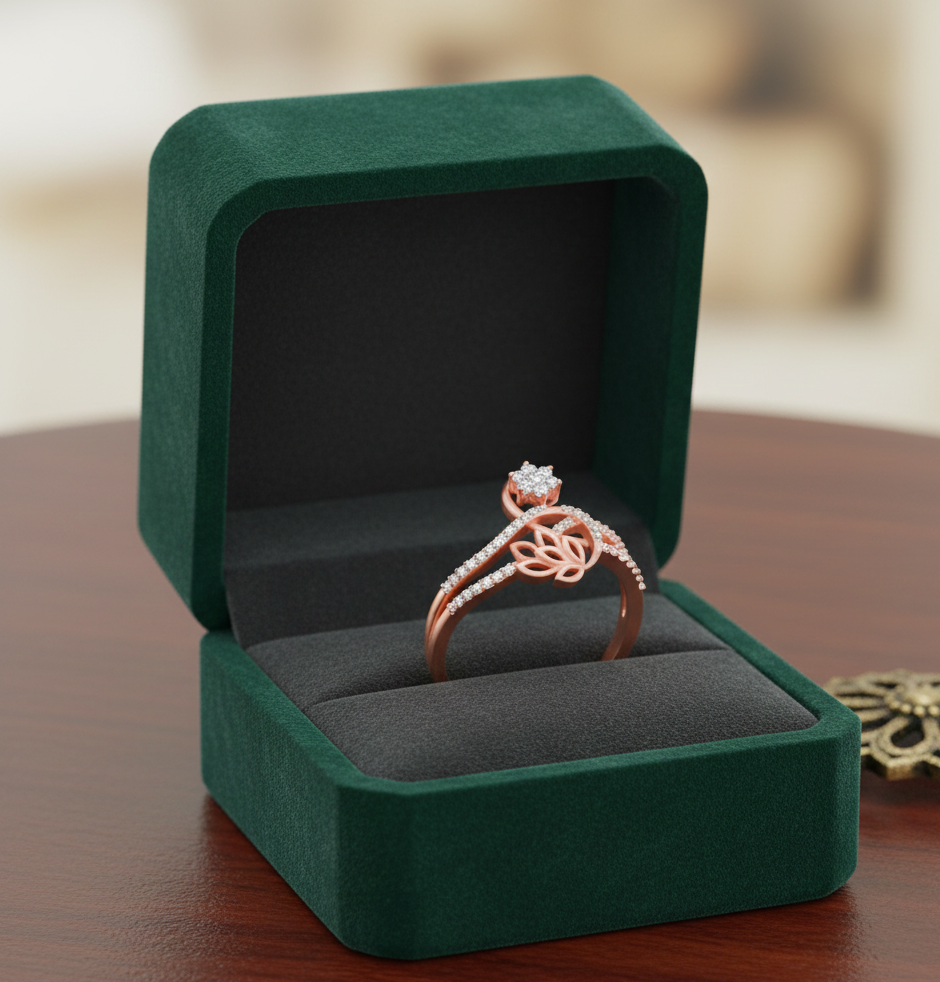 Queenly Halo Muse Diamond Ring