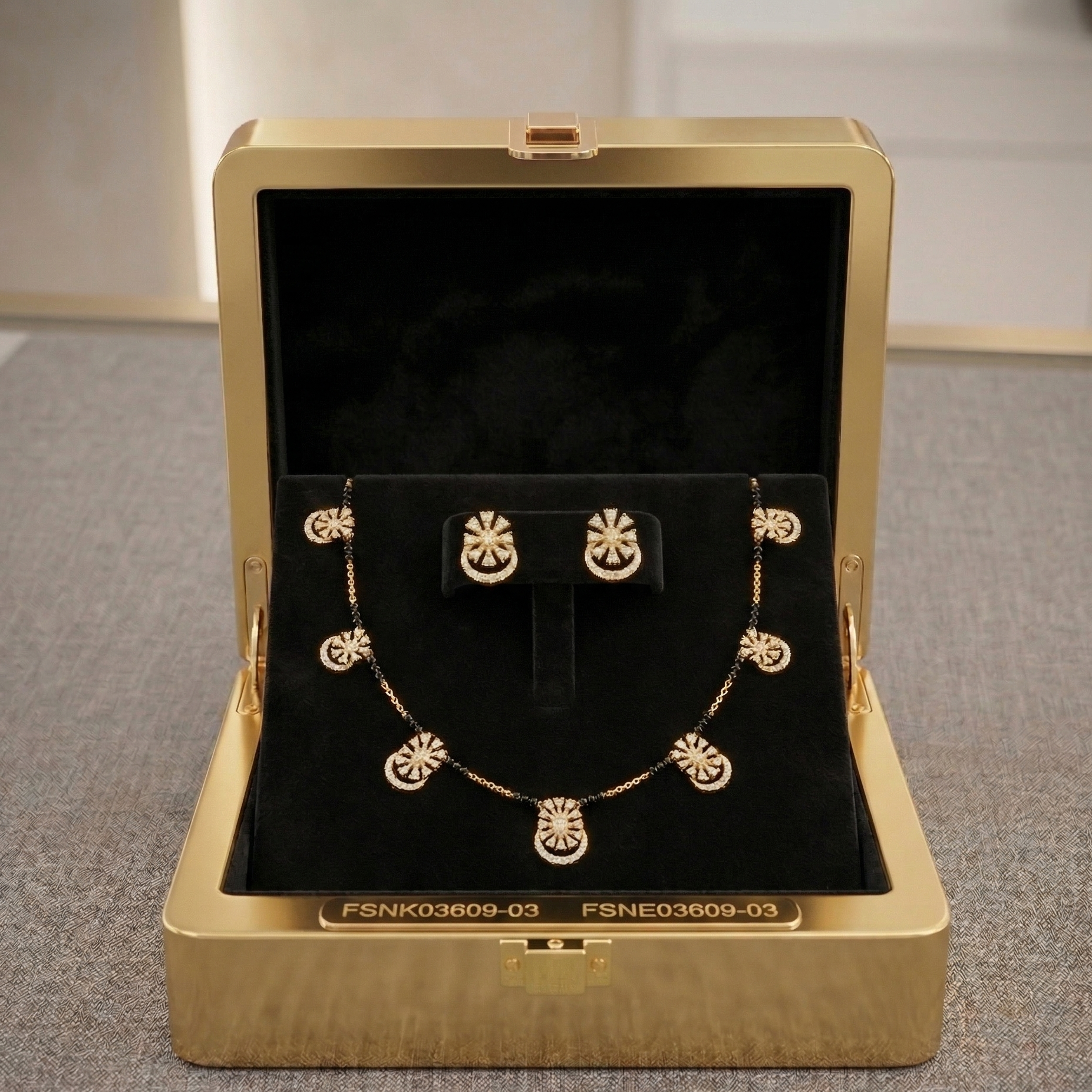Royal Diamond Grace Necklace Set