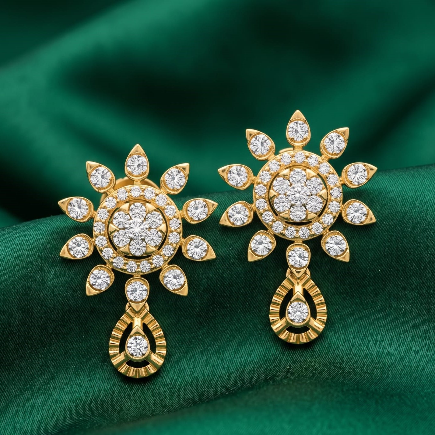 Elegant Vintage Halo Diamond Earrings - 3