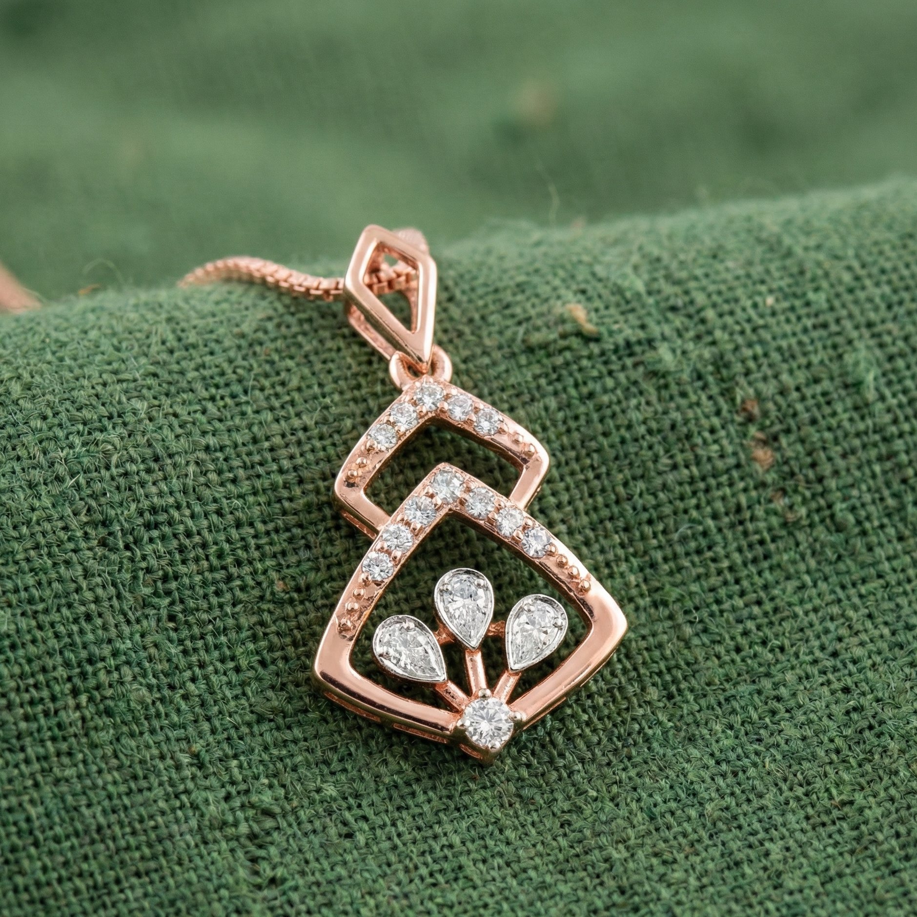 Diamond Illume Pendant