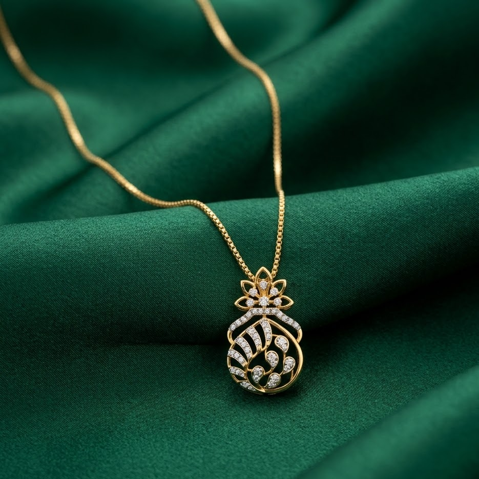 Roselune Diamond Pendant