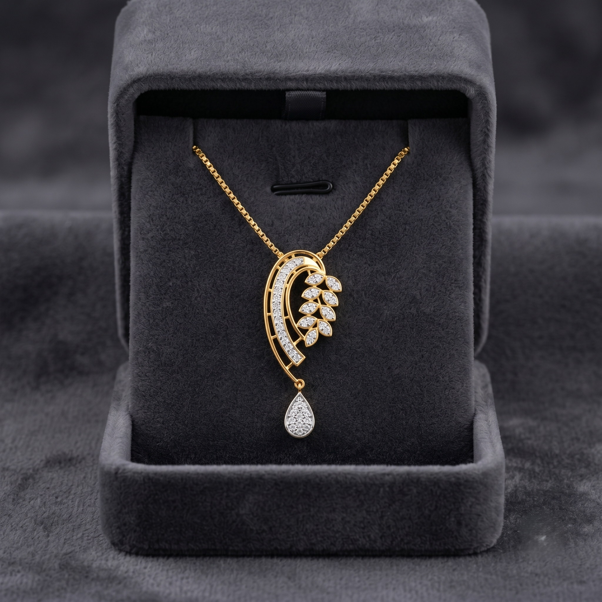 Velmora Diamond Pendant