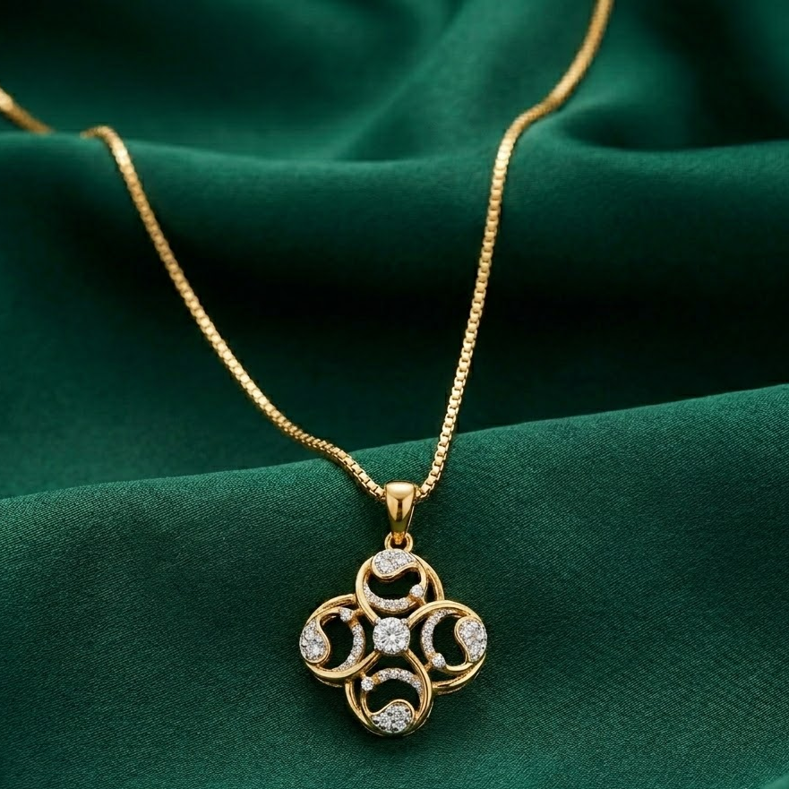 Lunavera Diamond Pendant