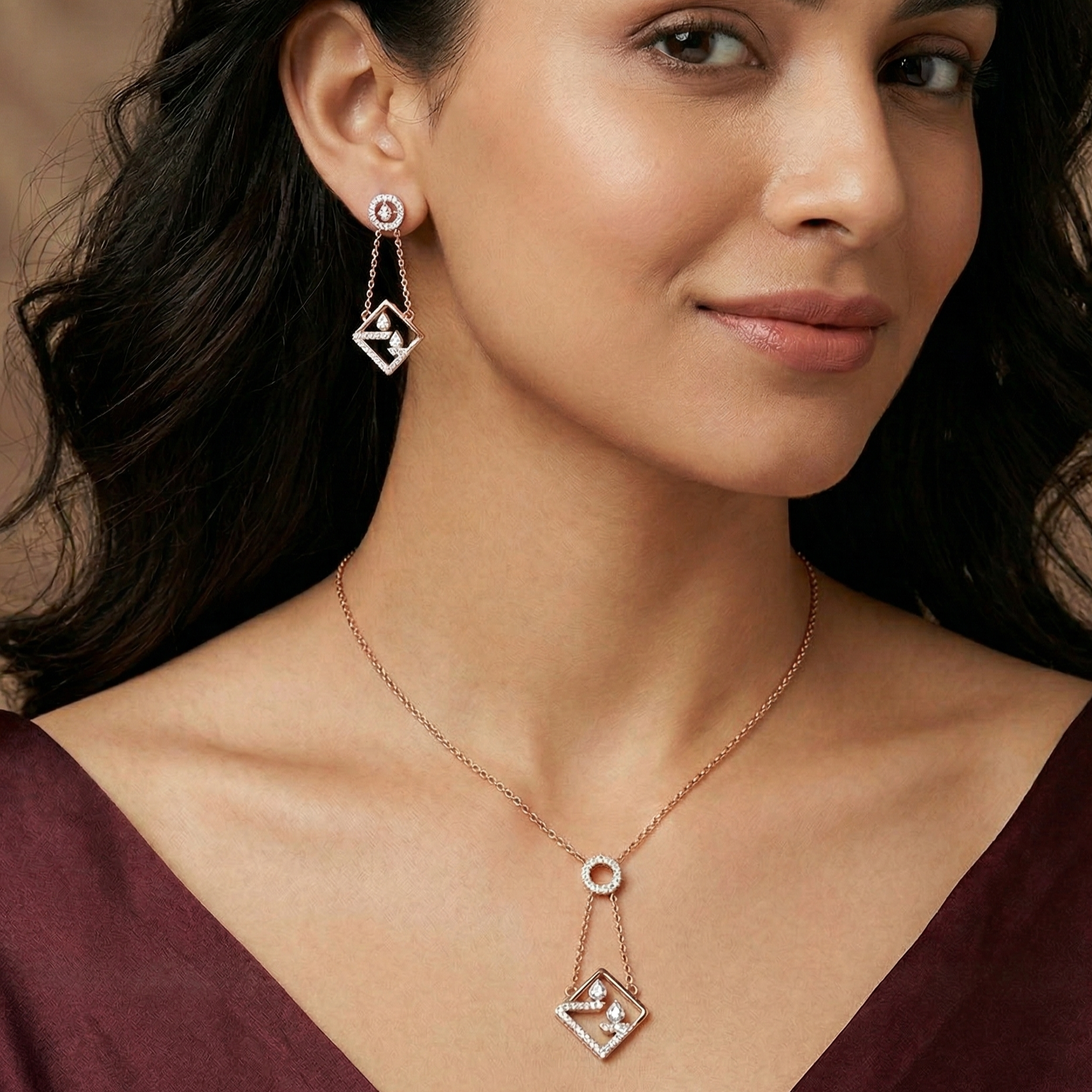 Diamond Aura Pendant Set