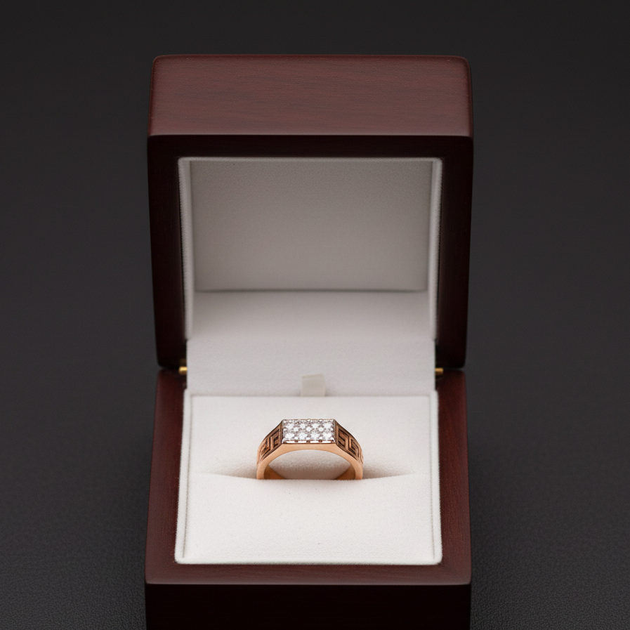 Luxe Monarch Diamond Gents Ring
