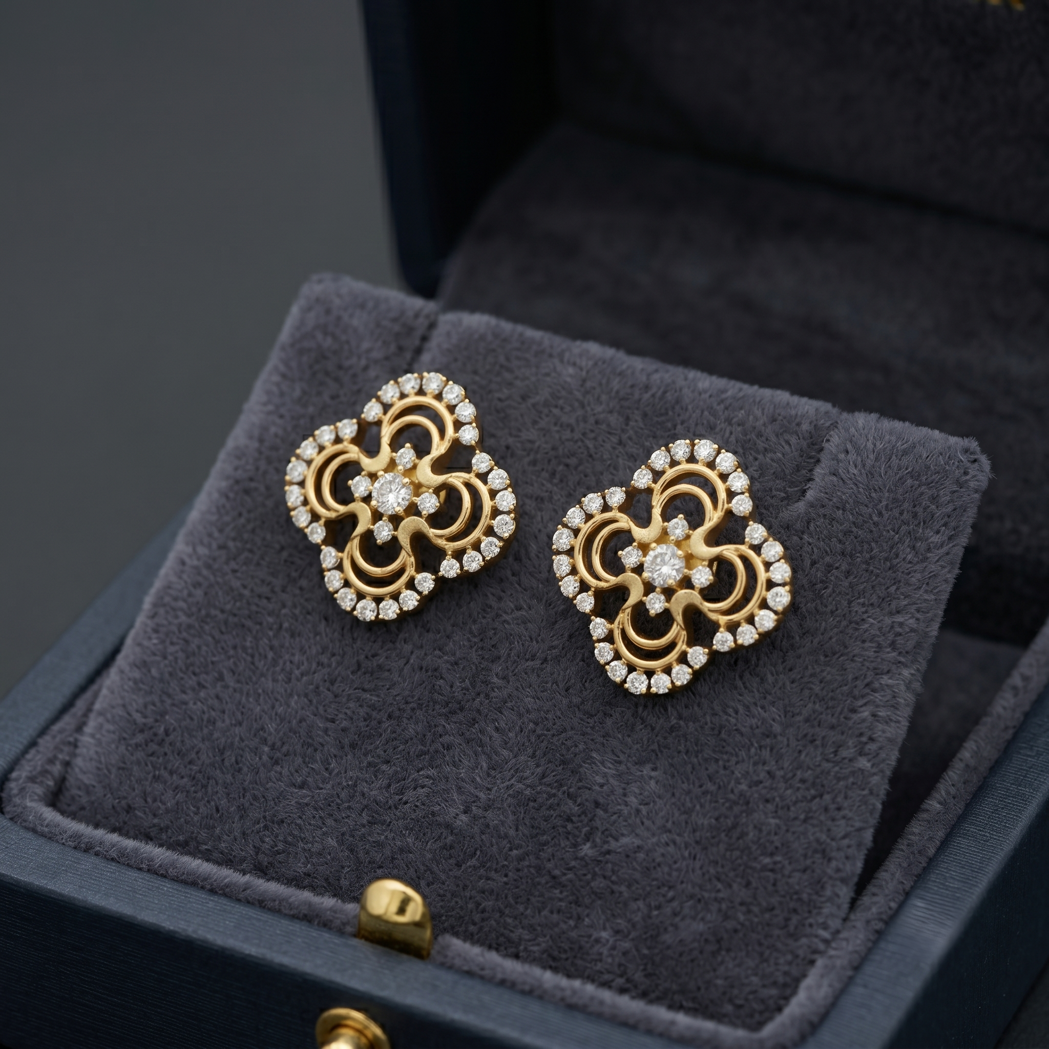 Diamond Prestige Glow Earrings