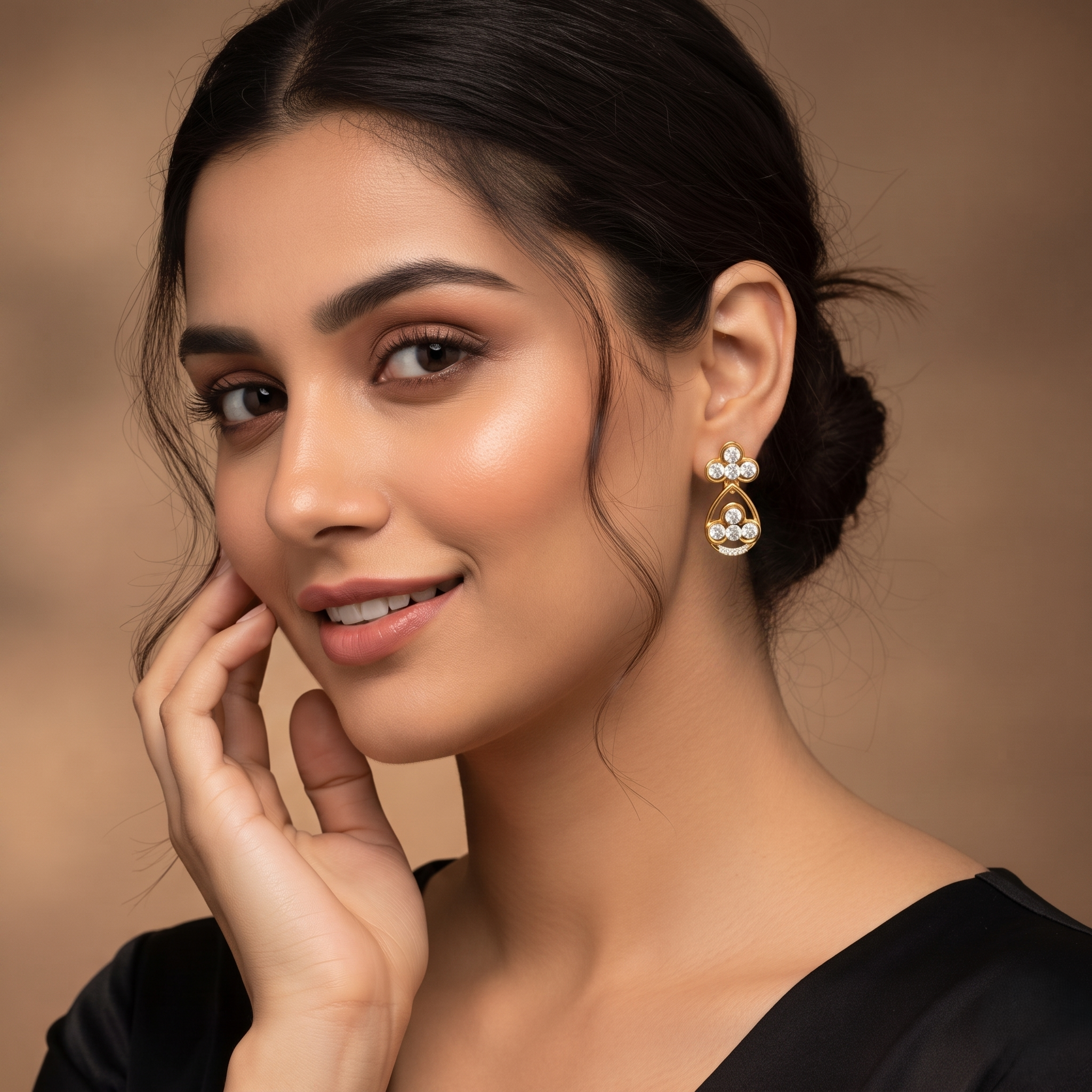 Stylish Luxury Diamond Stud Earrings - 3