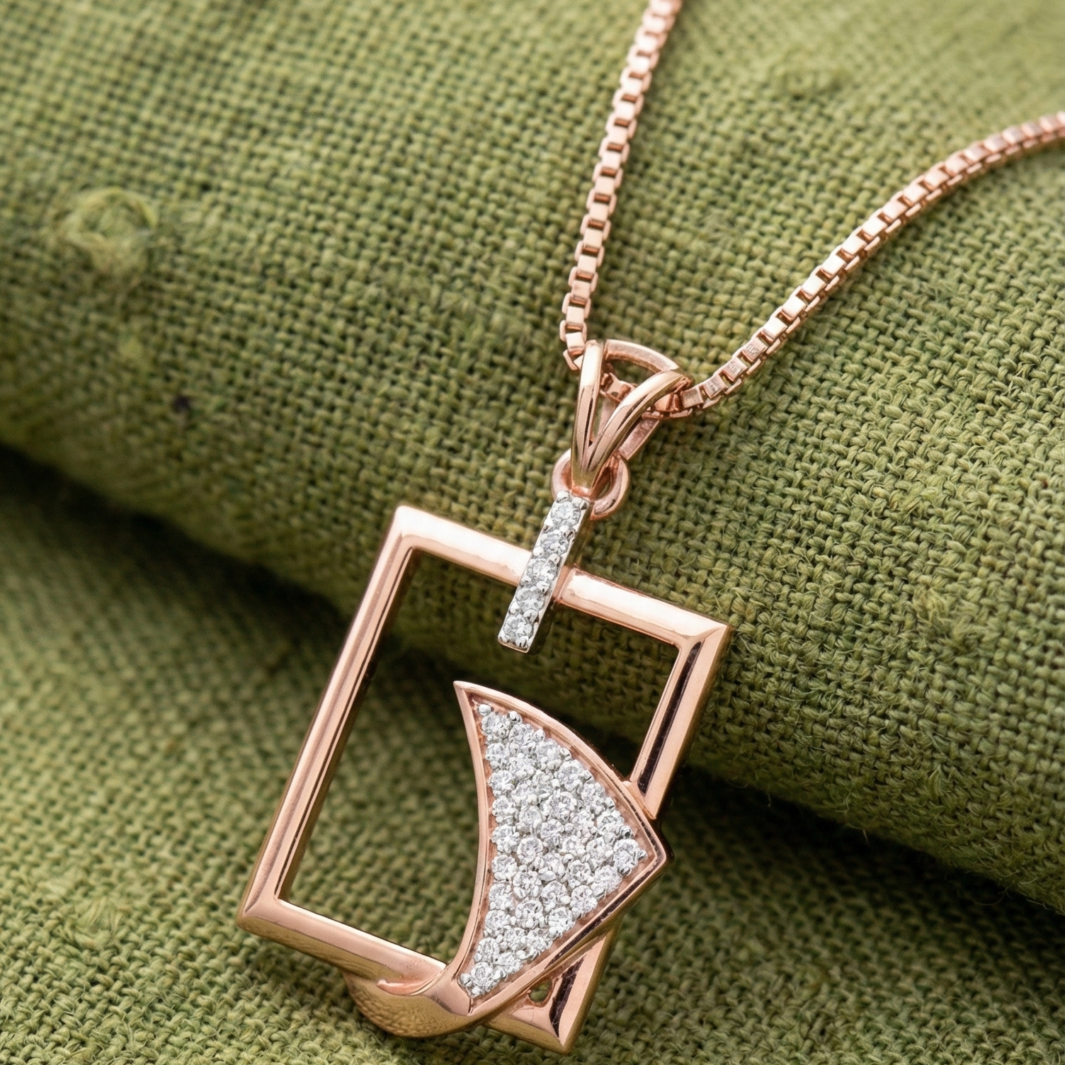 Sleek Glow Diamond Pendant