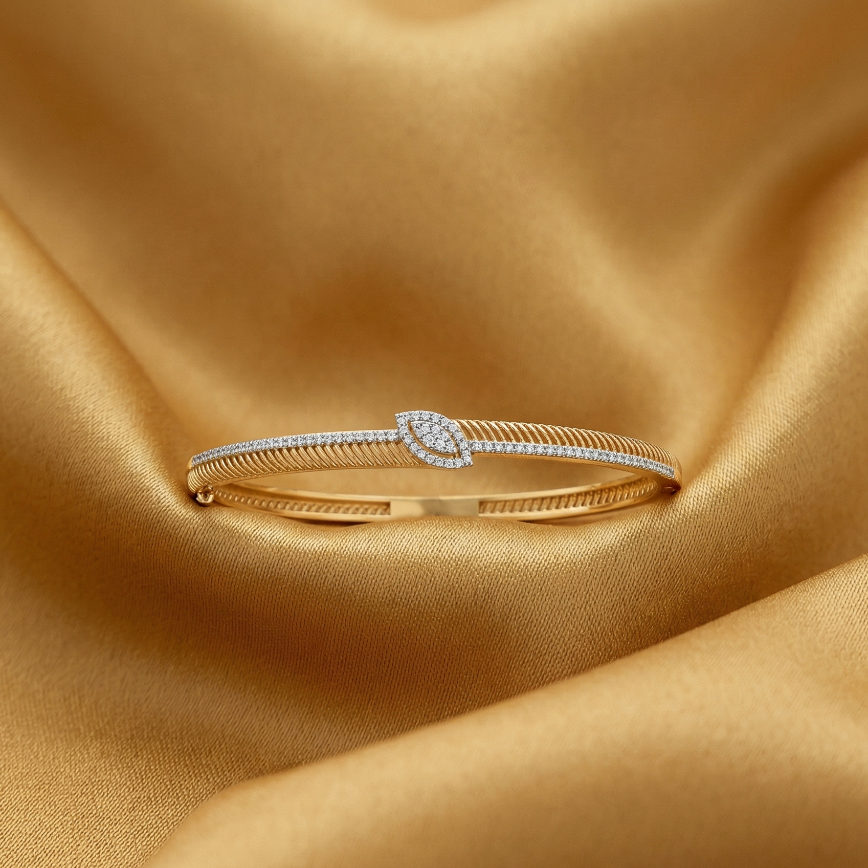 Signature Spark Diamond Bracelet