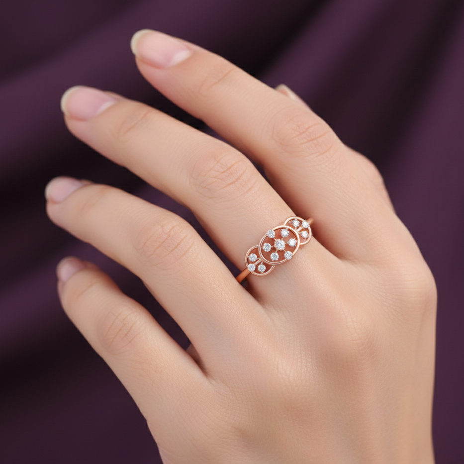 Luxe Ivy Crest Diamond Ring - 3