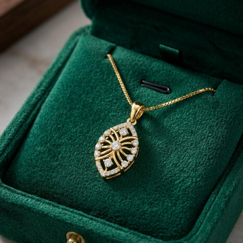 Isolina Diamond Pendant
