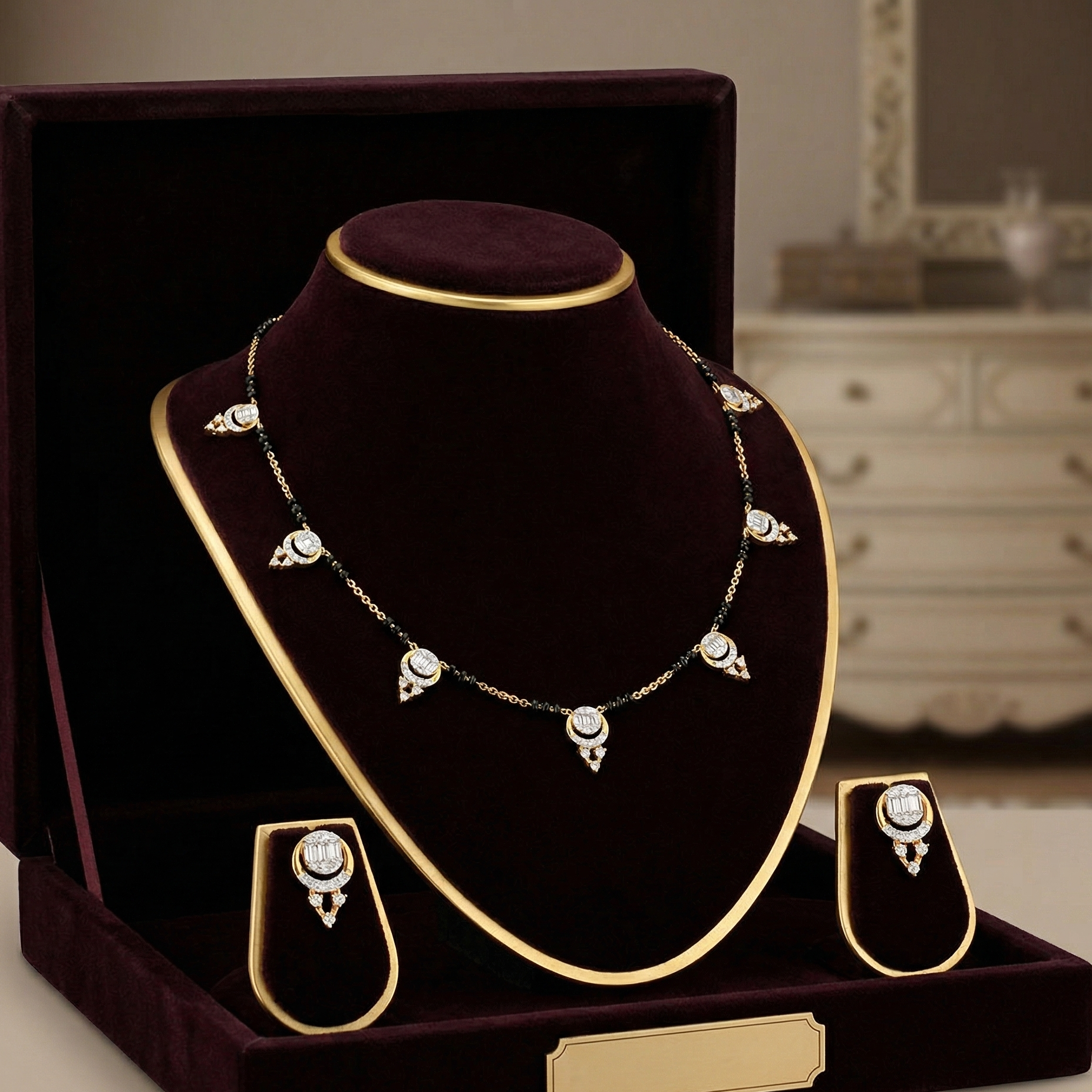 Elegant Diamond Opulence Necklace Set - 3