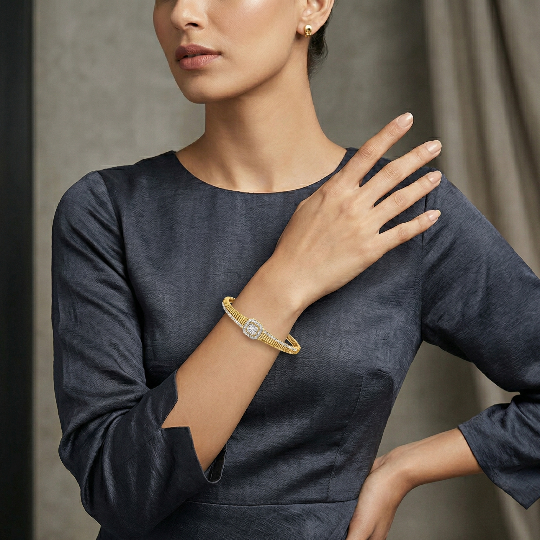 Infinity Gleam Diamond Bracelet