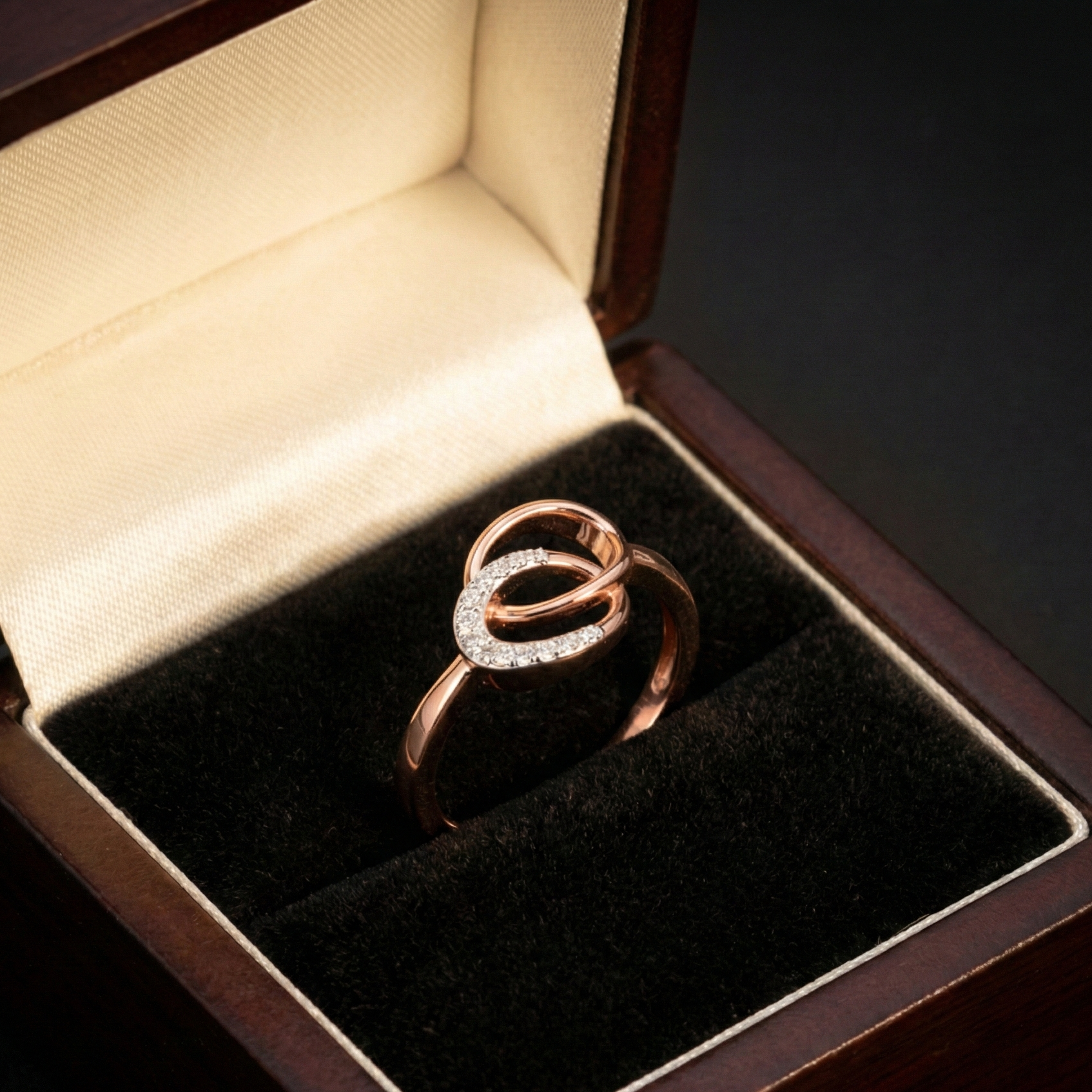 Avenza Fine Diamond Ring