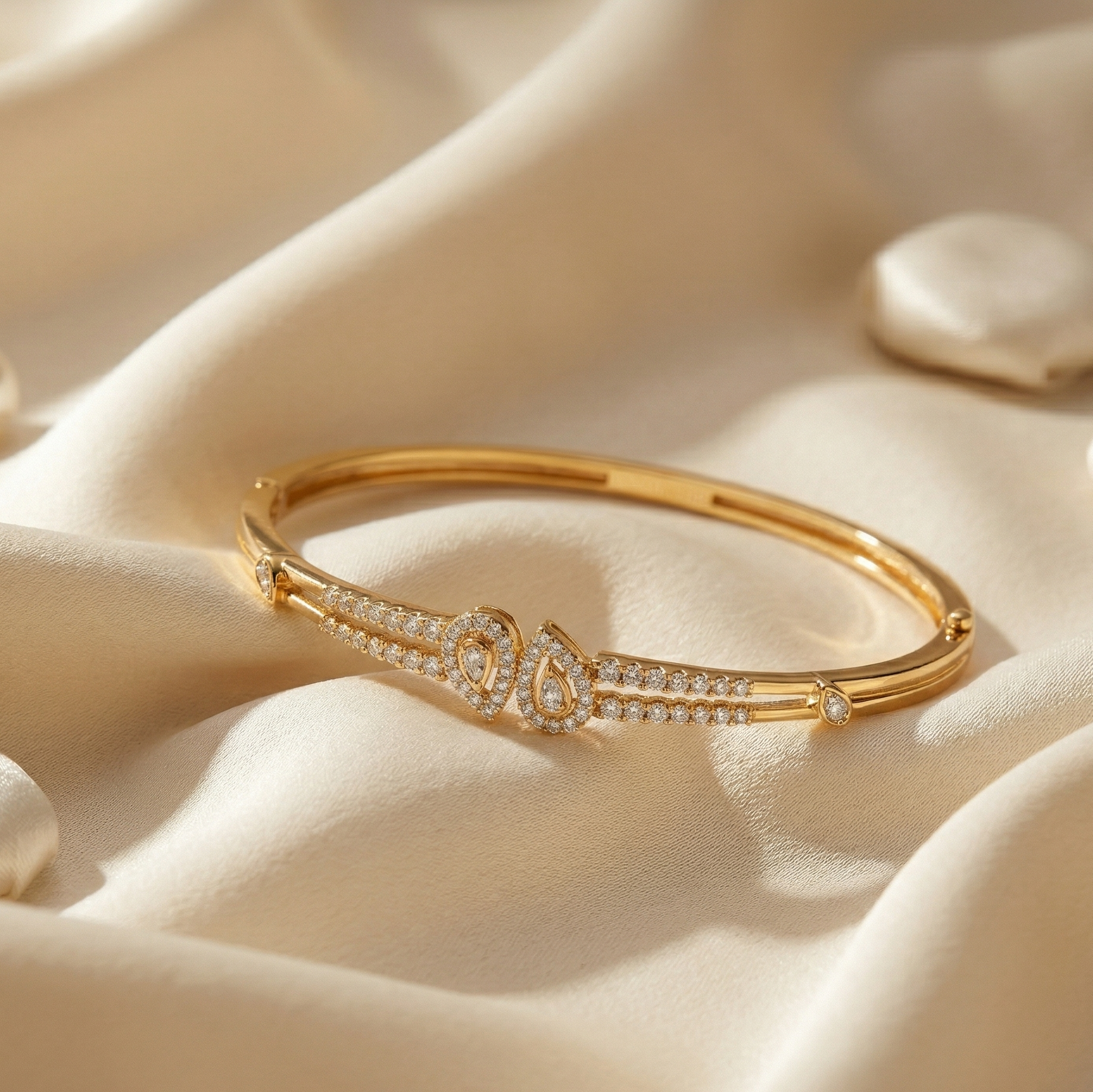 Pure Radiance Diamond Bracelet