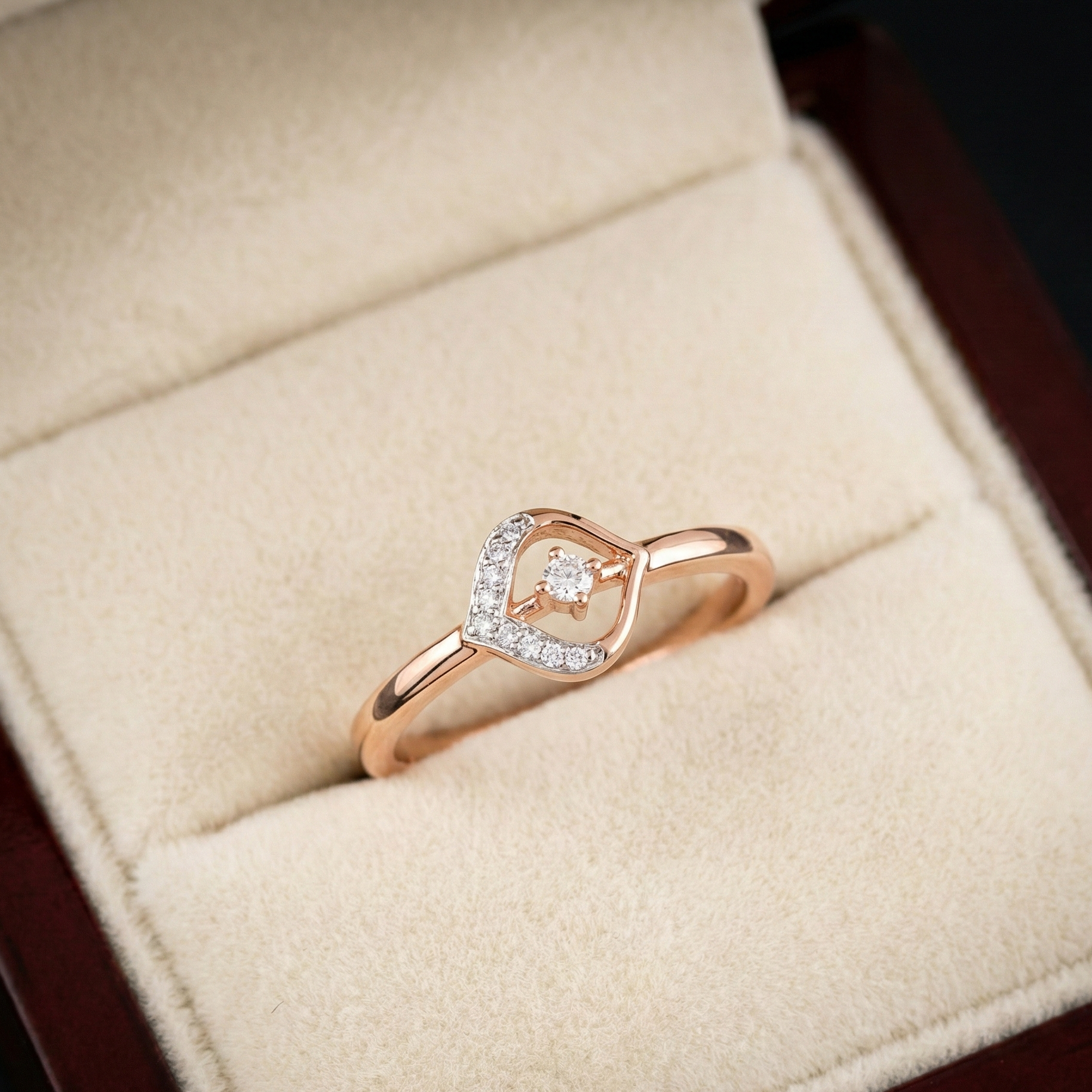 Elanora Luxe Diamond Ring