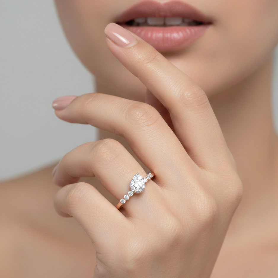 Queens Radiant Diamond Ring - 3
