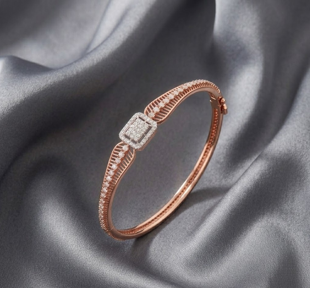 Diamond Oval Link Bracelet