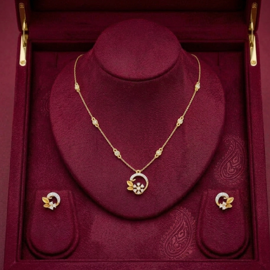 Elegant Diamond Grace Necklace Set - 3