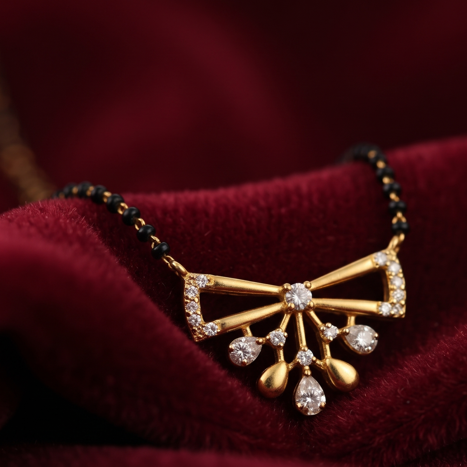 Opulent Grace Diamond Tanmaniya - 3