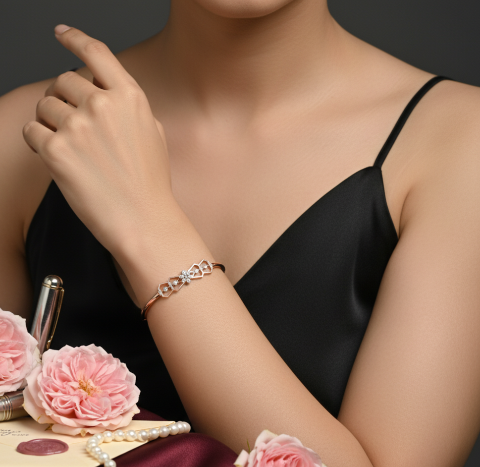 Minimal Elegant Diamond Bracelet