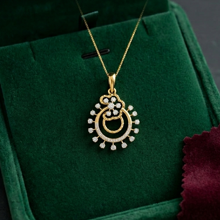 Petal Crest Diamond Pendant