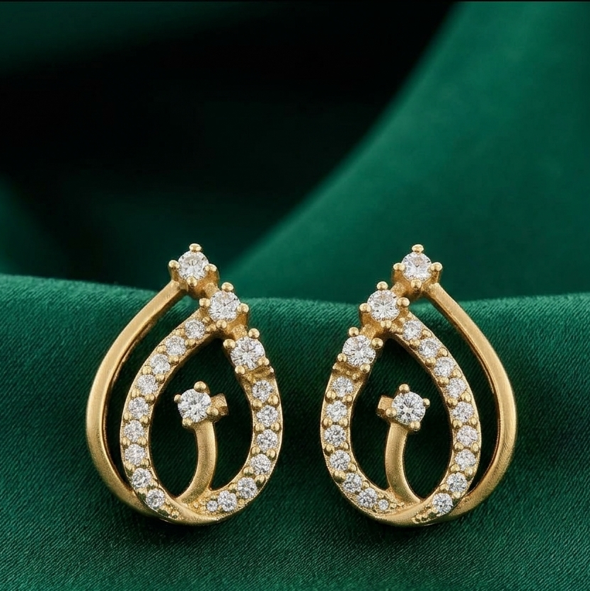 Glamorous Oval Diamond Stud Earrings - 3