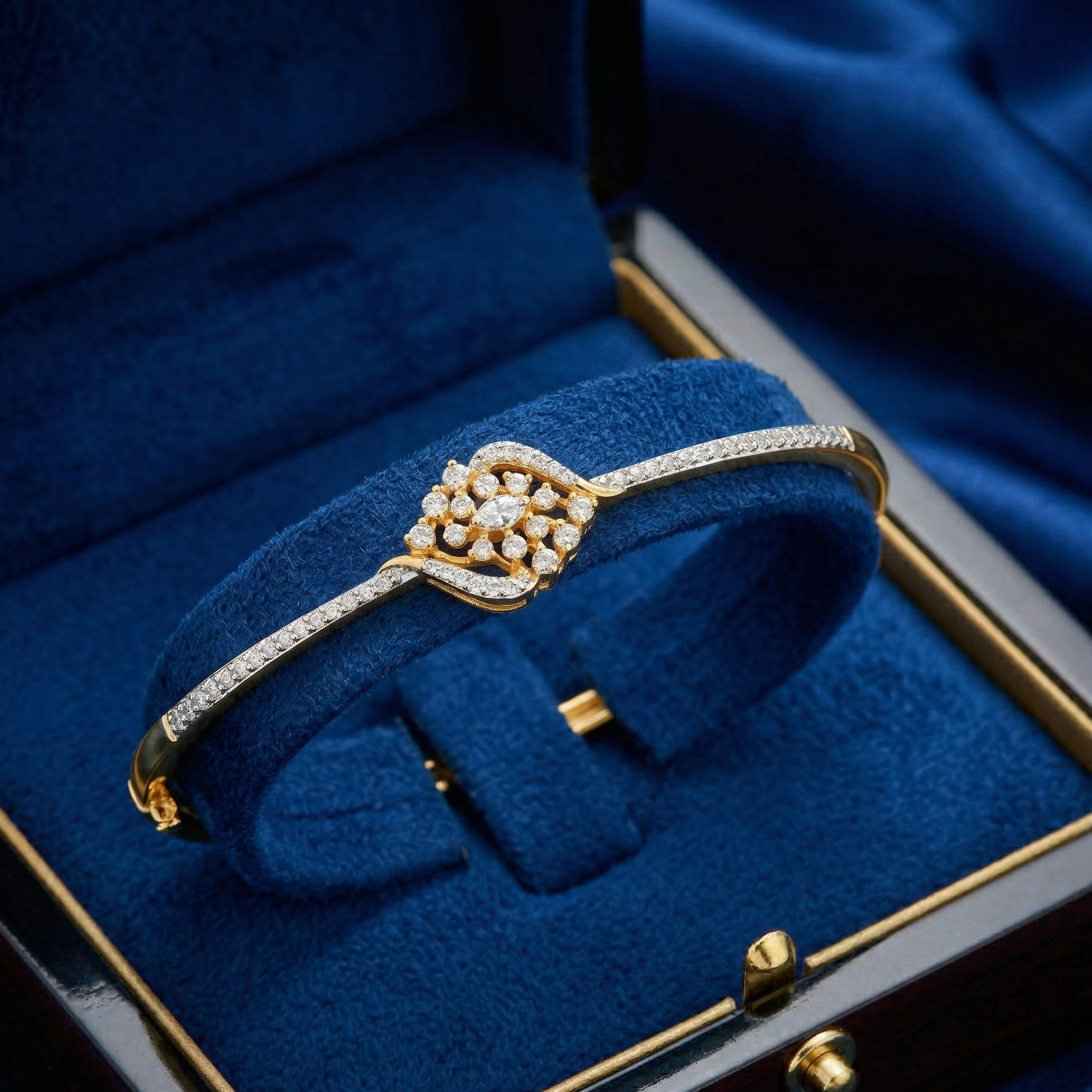 Diamond Radiance Loop Bracelet - 3