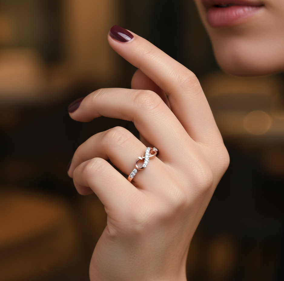 Royal Charm Crest Diamond Ring - 3