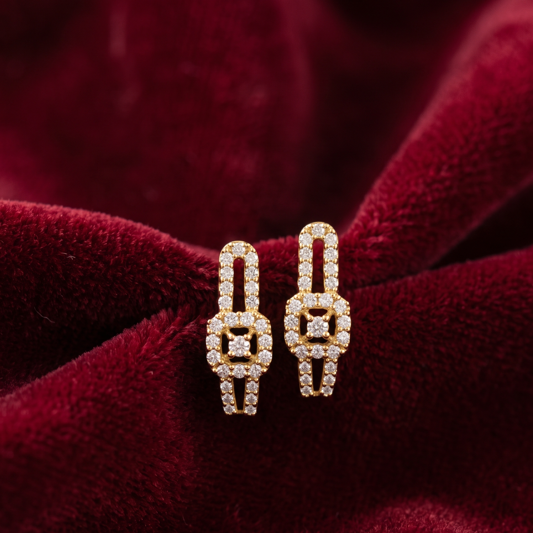 Brilliant Twist Design Diamond Earrings - 3