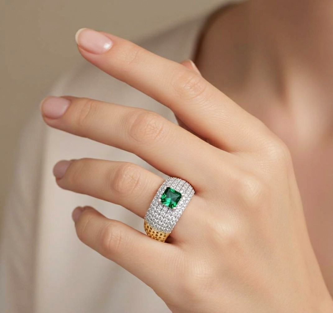 Apex Pavé Emerald Diamond Ring - 3