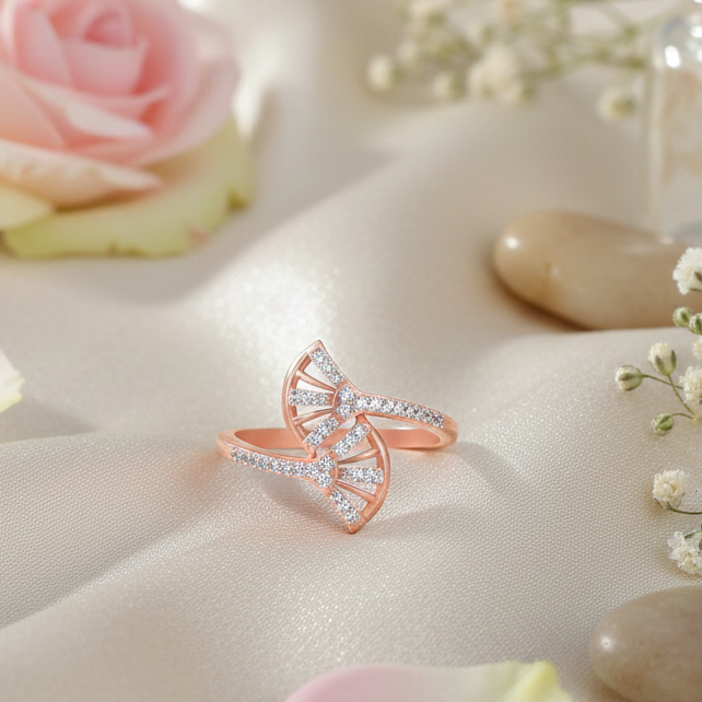 Diamond Luxe Muse Crest Ring