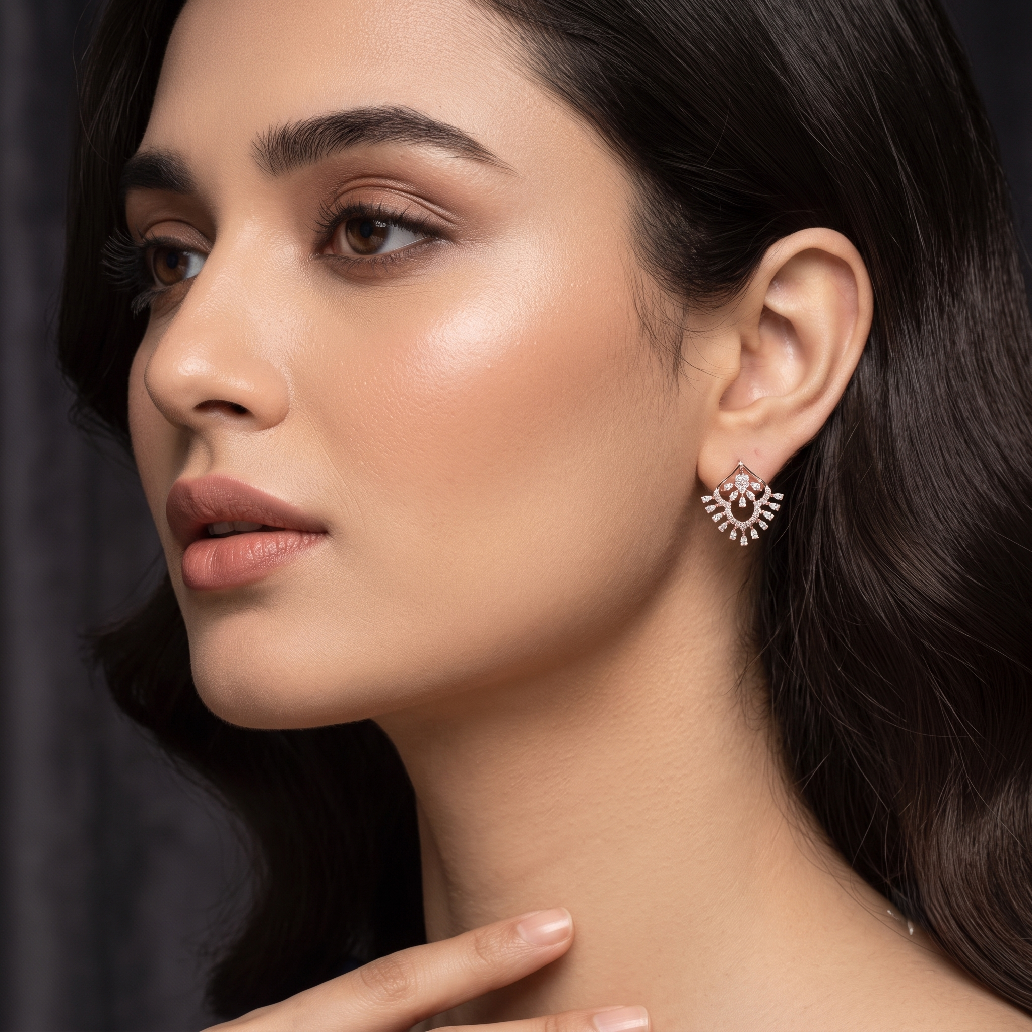 Elegant Round Diamond Stud Earrings - 3