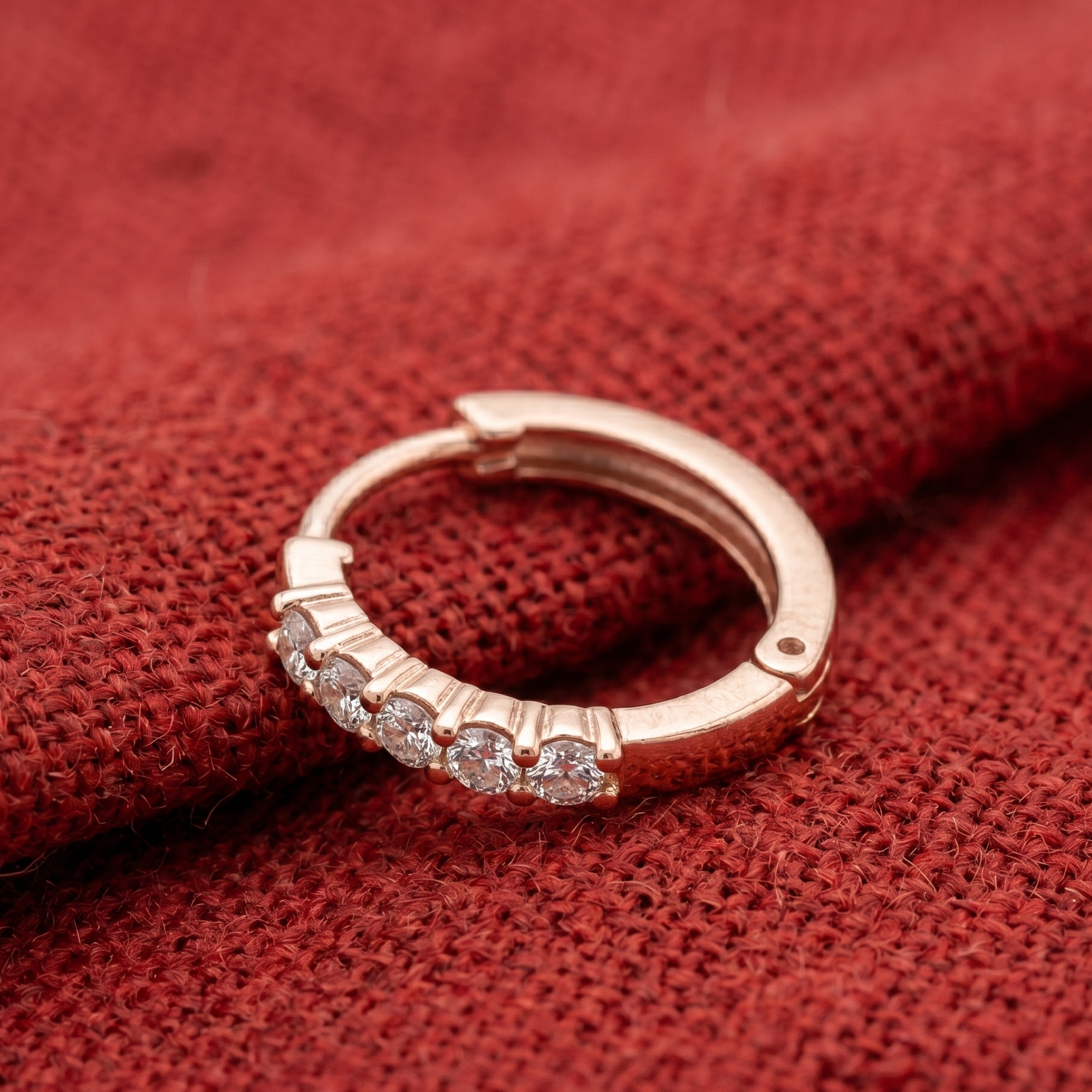 Modern Spark Diamond Nosepin