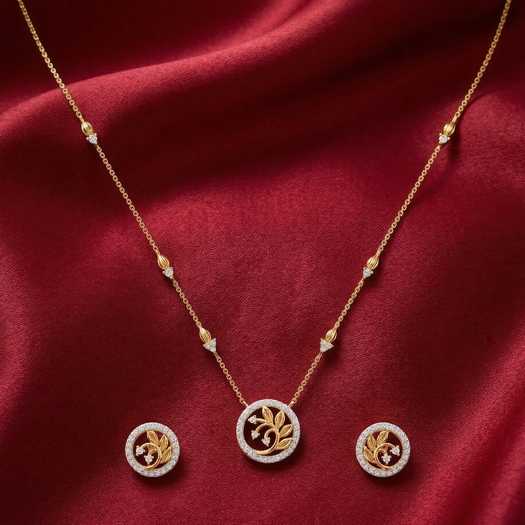 Elegant Diamond Glam Necklace Set
