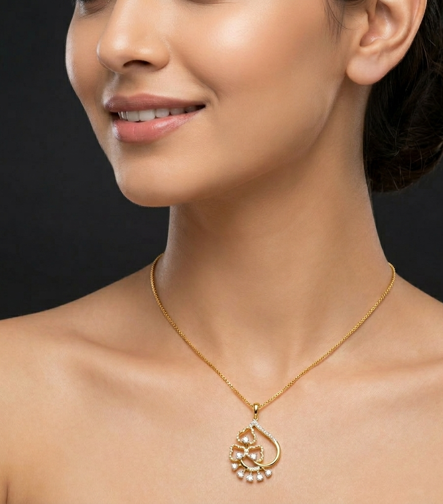 Velvet Ivy Diamond Pendant