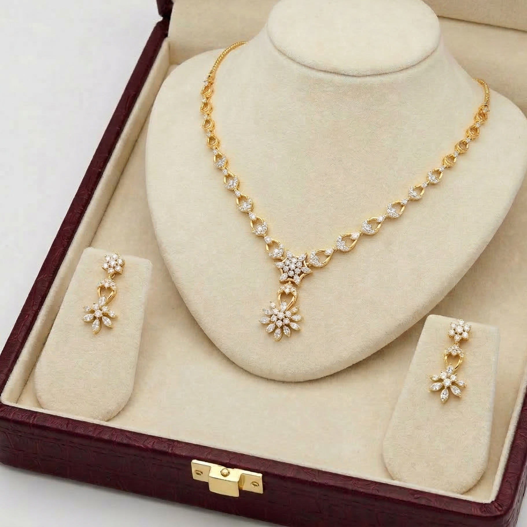 Luxury Diamond Grace Necklace Set