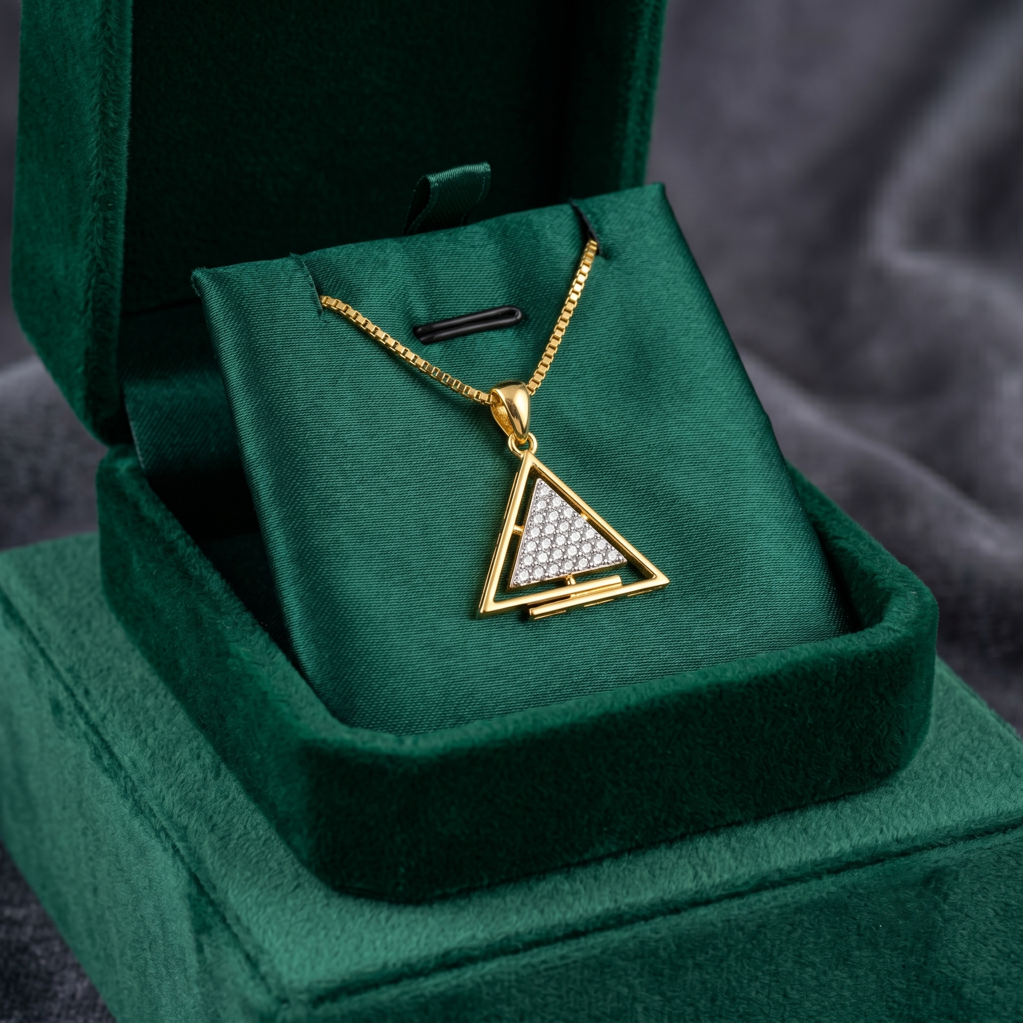 Solmira Diamond Pendant
