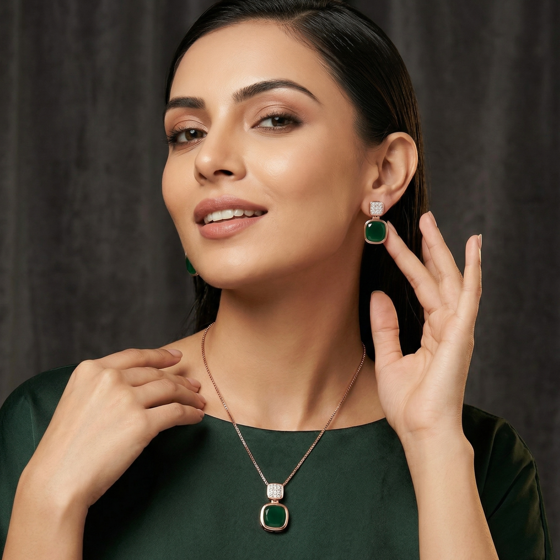 Celestial Shine Diamond Pendant Set