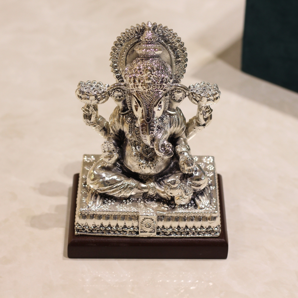 Ganesh Chowki 6'' Silver W/b - 5