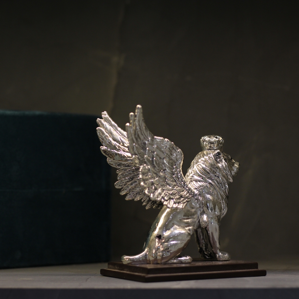 Wing Crown Lion - 5