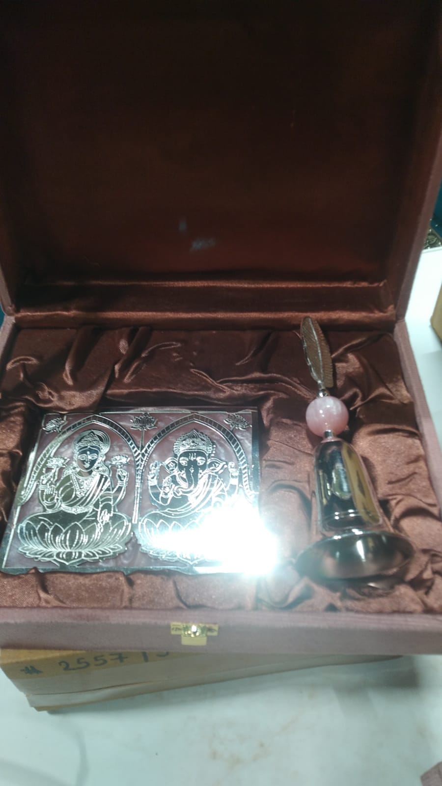 Laxmi Ganesh WIth Bell  2557/5''
