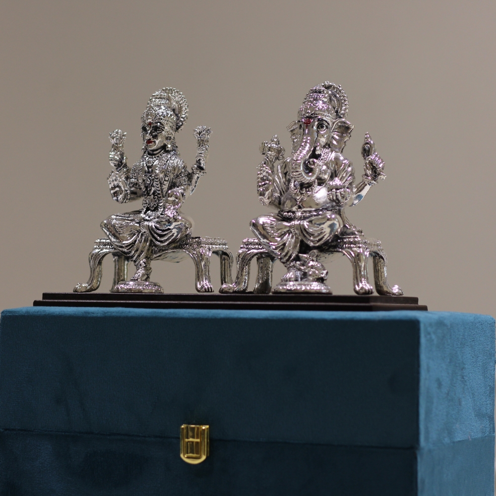 Laxmi Ganesh Chowki 6'' - 4